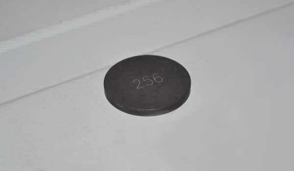 372-1007017-56.jpg شیم تنظیم سوپاپ ۲۵۶ - ام وی ام ۱۱۰ - Image 1