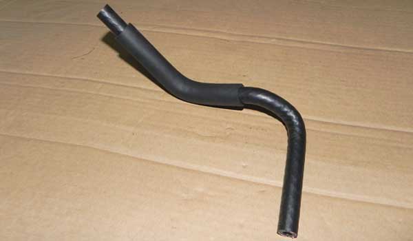 A21-1303703.jpg لوله ورودی از موتور به مخزن انبساط ام وی ام ۵۳۰ و ۵۵۰ - Image 1