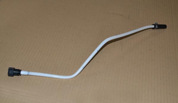 J00-1104750.jpg شیلنگ شماره ۳ بخار بنزین به کنیستر - ام وی ام 110S - Image 1