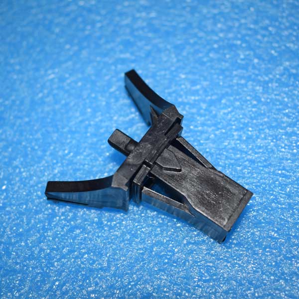 J43-5606250.jpg ضامن قفل درب صندوق عقب - آریزو۵ - Image 1