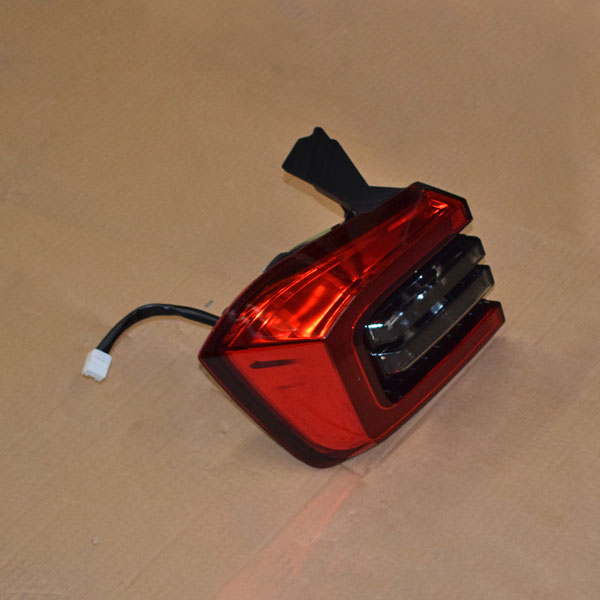 J68-4433010.jpg چراغ عقب چپ روی گلگیر - ام وی ام X55 - Image 1