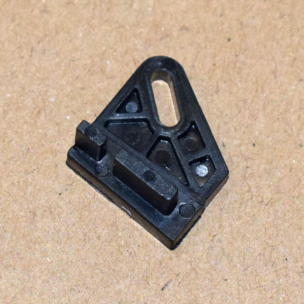 J69-5703017-2.jpg قطعه پلاستیکی تعمیر سانروف سمت راست - ام وی ام X22 - Image 1