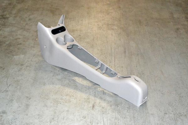 S11-5305930.jpg پوسته کنسول وسط - ام وی ام ۱۱۰ سه سیلندر - Image 1