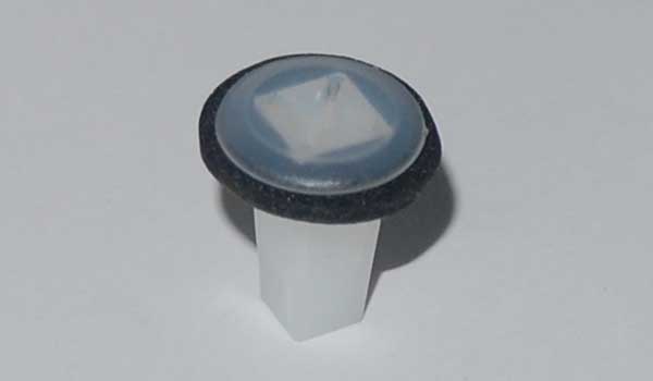 S11-6101091AB-9.jpg خار پلاستیکی - آریزو ۶ - Image 1