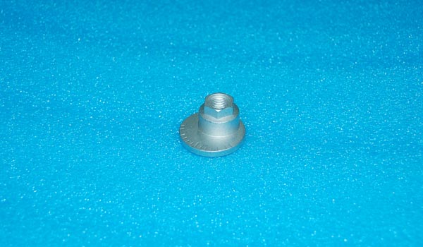 T11-2919031-1.jpg مهره مخصوص پیچ نصب بازوئی عقب - Image 1