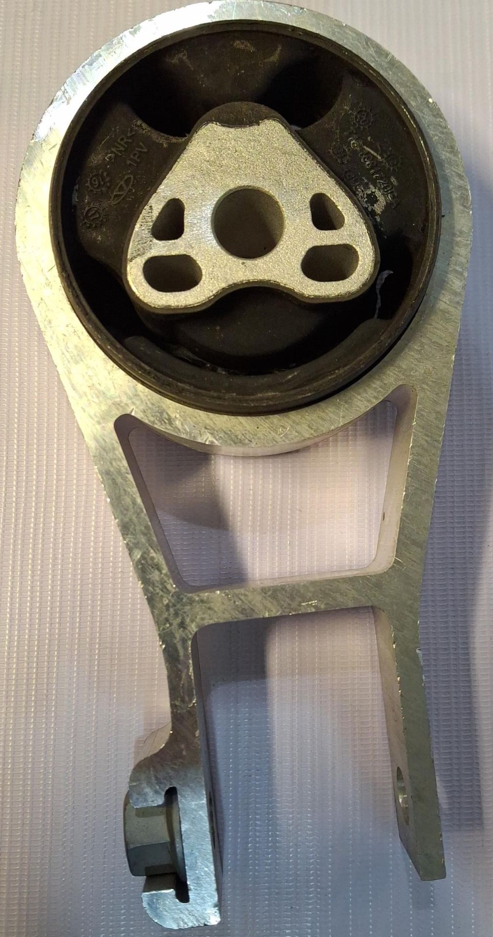 دسته موتور عقب پایین تیگو 8/تیگو 8پرو شرکتی دسته موتور عقب پایین تیگو 8/تیگو 8پرو شرکتی