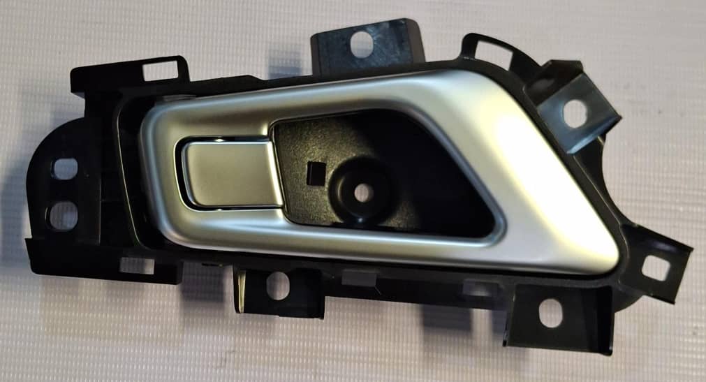 دستگیره داخلی درب جلو راست تیگو 7 شرکتی دستگیره داخلی درب جلو راست تیگو 7 شرکتی