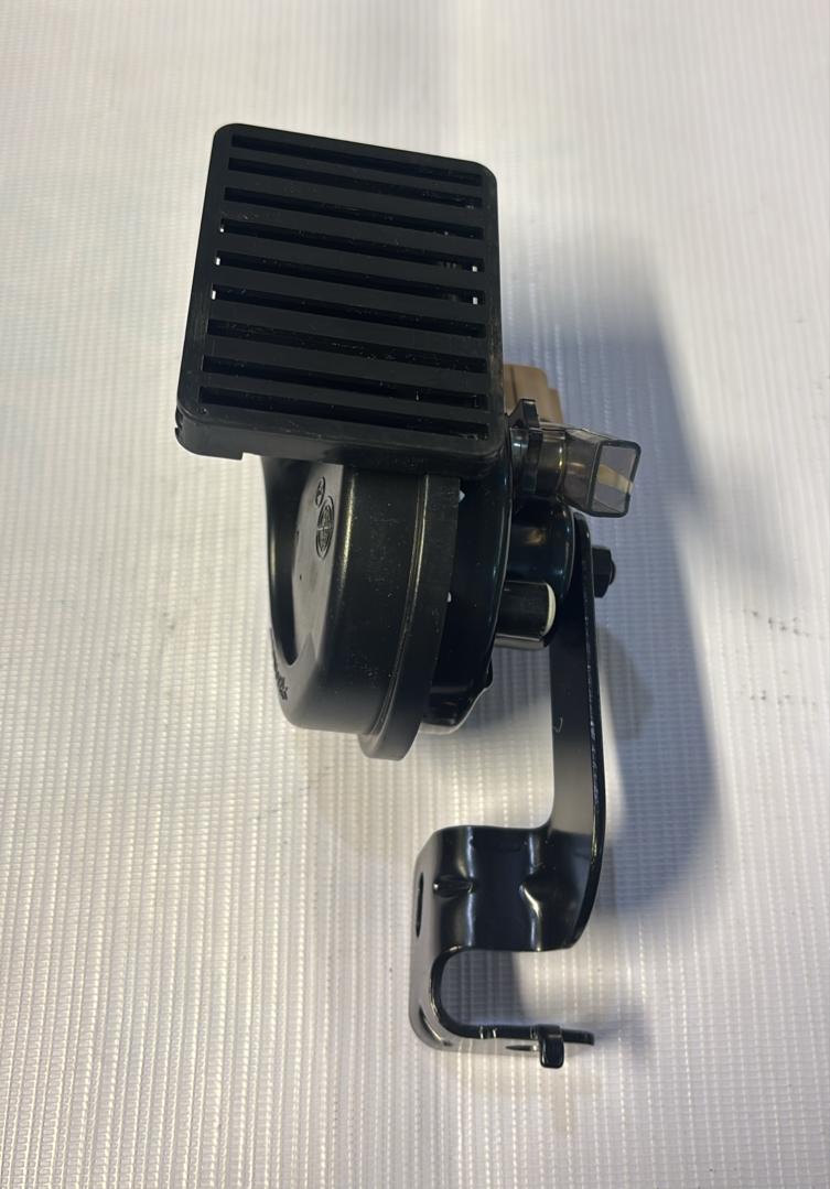 بوق تن پایین X55 پرو - تیگو 8 پرومکس شرکتی بوق تن پایین X55 پرو - تیگو 8 پرومکس شرکتی